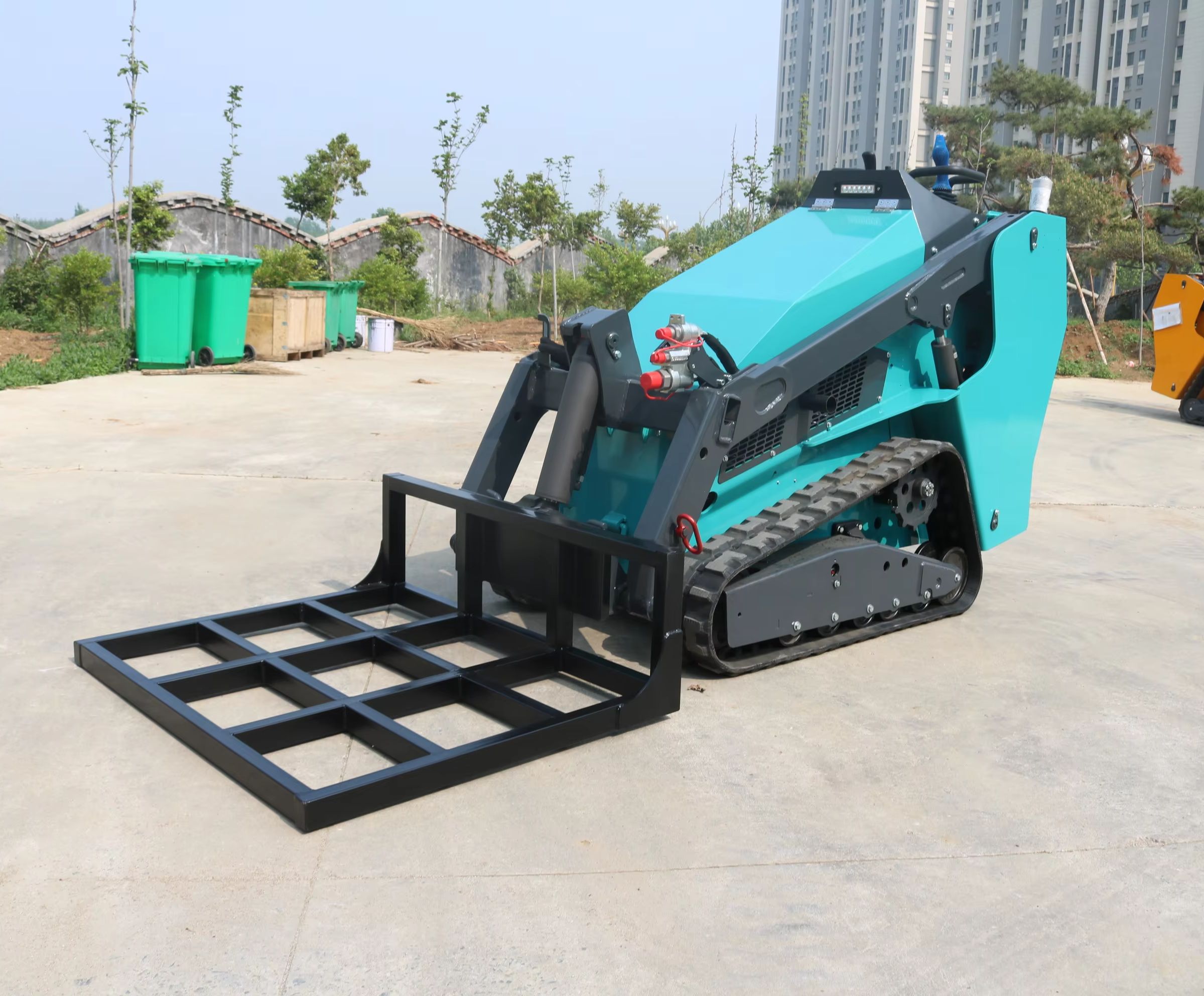 Farming Jobs - Custom Skid Steer Loader Euro 5